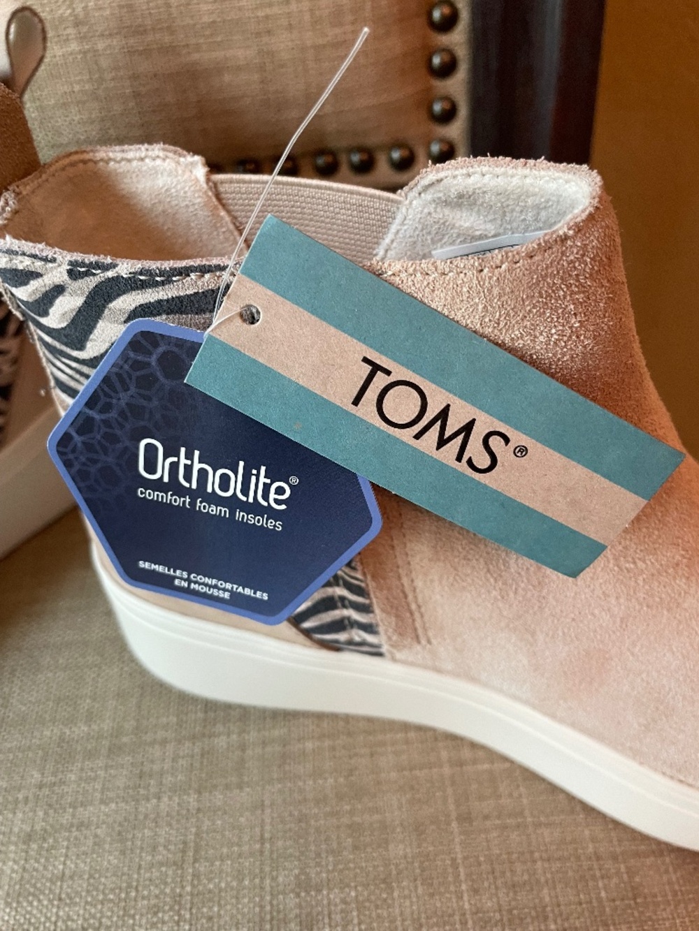 Toms NWT Jamie in Sand Beige size 7.5